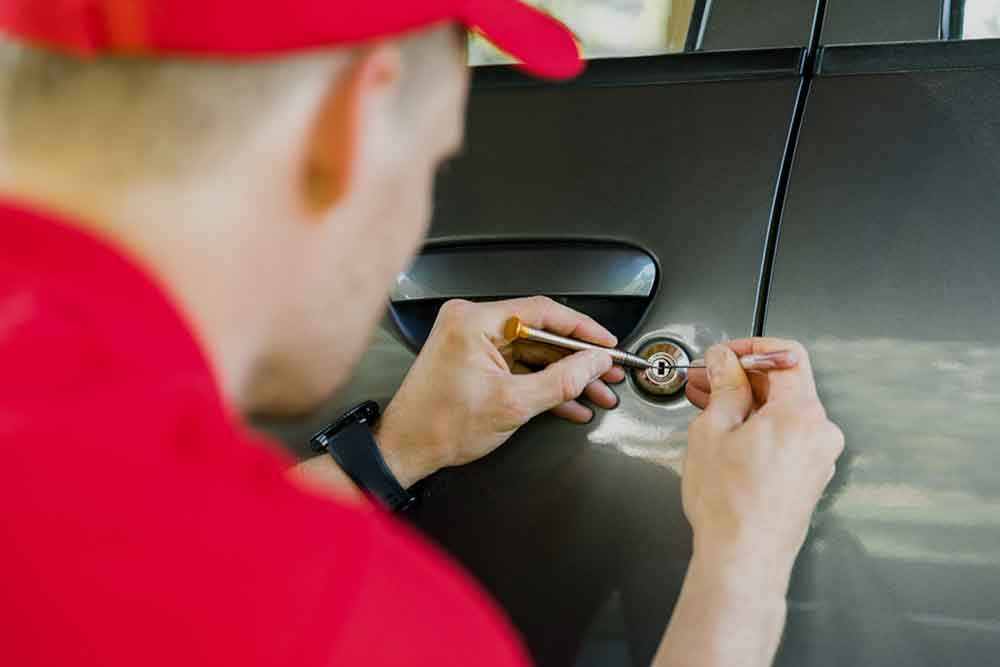 Automotive-Locksmith